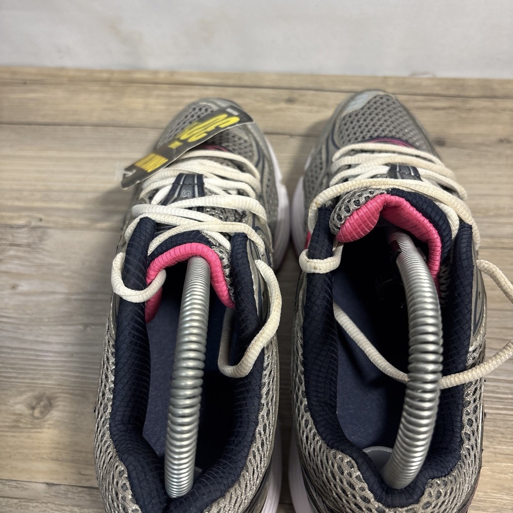 Saucony Liberate Women's 7.5 Gray Silver Pink‎ White Blue Running Shoe S15231-2 - Picture 7 of 10